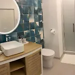 Frühstückspension La Tour En Seine 3*