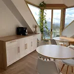 La Tour En Seine Les Authieux-sur-le-Port-Saint-Ouen