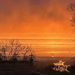 La Tour En Seine Bed & Breakfast 3*