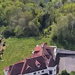 La Tour En Seine Les Authieux-sur-le-Port-Saint-Ouen