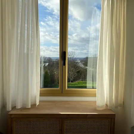 La Tour En Seine Les Authieux-sur-le-Port-Saint-Ouen