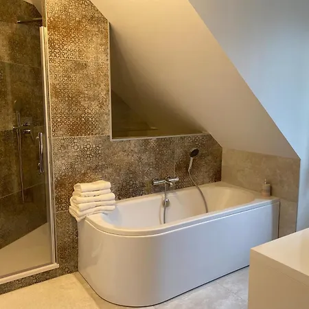 La Tour En Seine Couette-café 3*