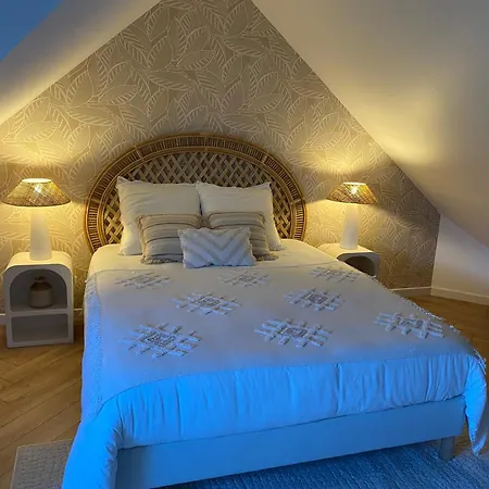 La Tour En Seine Les Authieux-sur-le-Port-Saint-Ouen