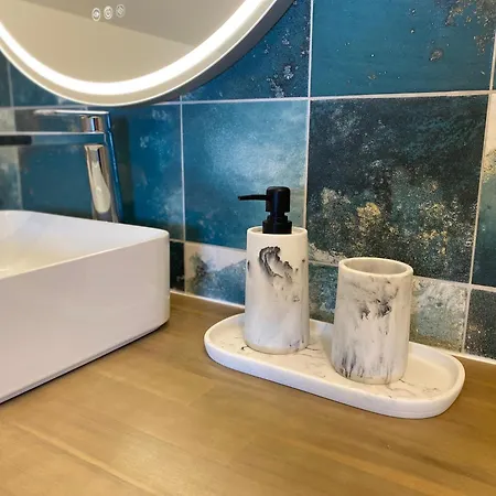 La Tour En Seine Les Authieux-sur-le-Port-Saint-Ouen