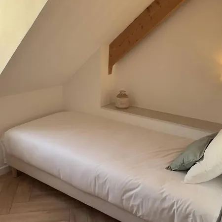 לינה וארוחת בוקר La Tour En Seine Les Authieux-sur-le-Port-Saint-Ouen