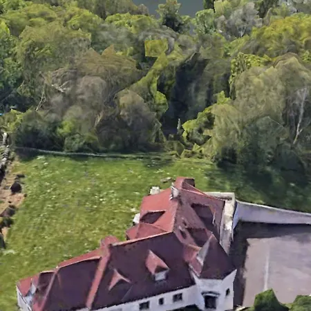 La Tour En Seine Les Authieux-sur-le-Port-Saint-Ouen